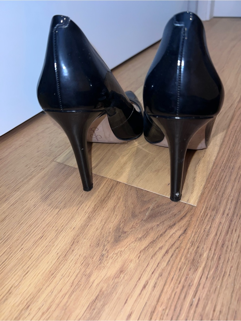 Jessica Simpson Black Patent Pointed-Toe Stiletto Pumps - Picture 3 of 4
